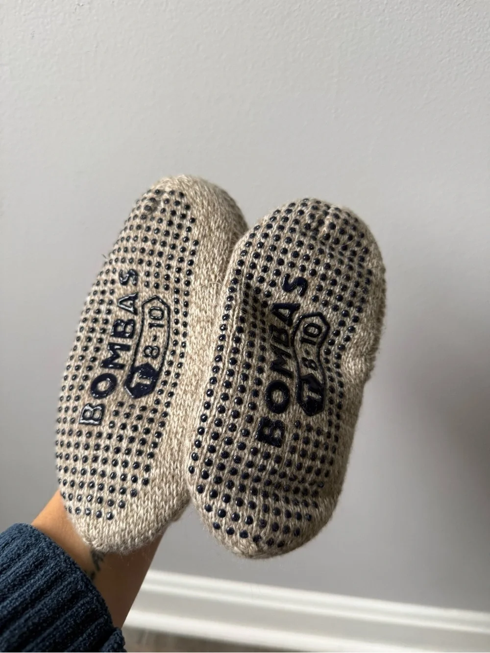 Bombas Toddler Knit Slip-On Slippers Gripper Slipper Taupe Beige Kids New